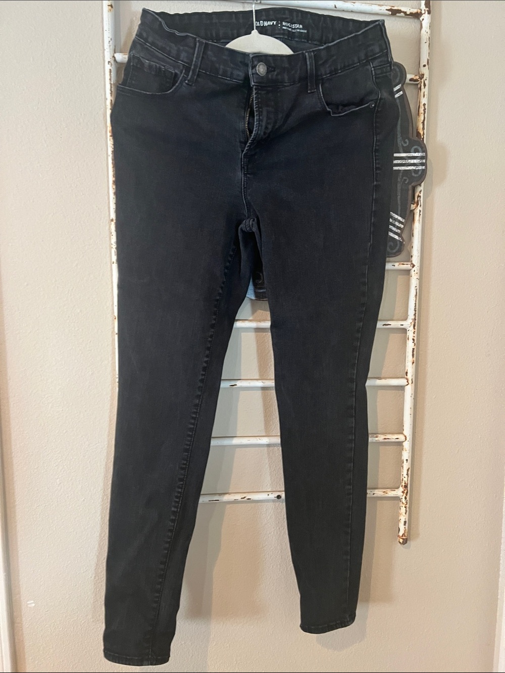 Old Navy Women's Black Skinny Jeans